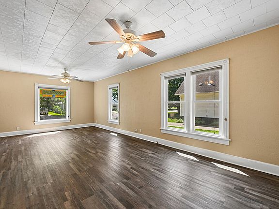 2nd image of 315 Morrison Ave