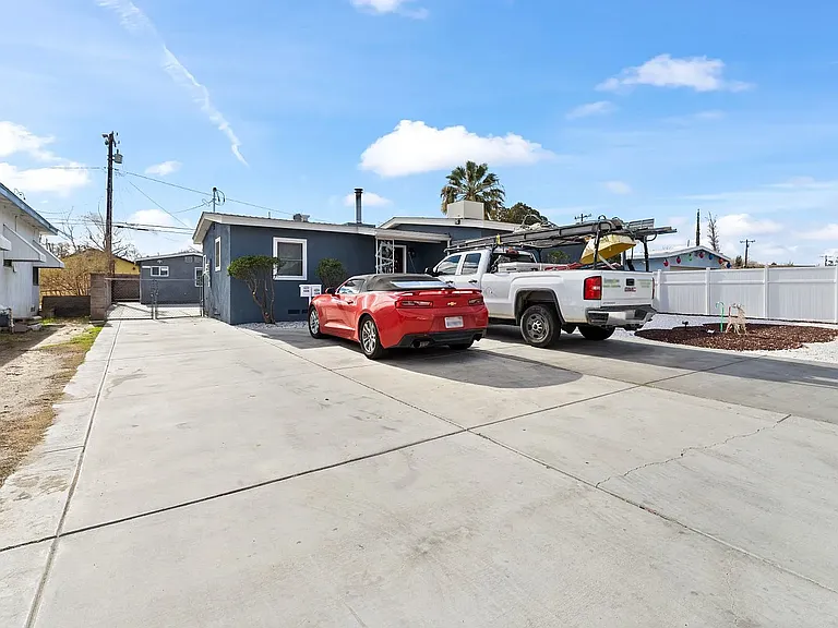 1326 W Ivesbrook St — Photo 31