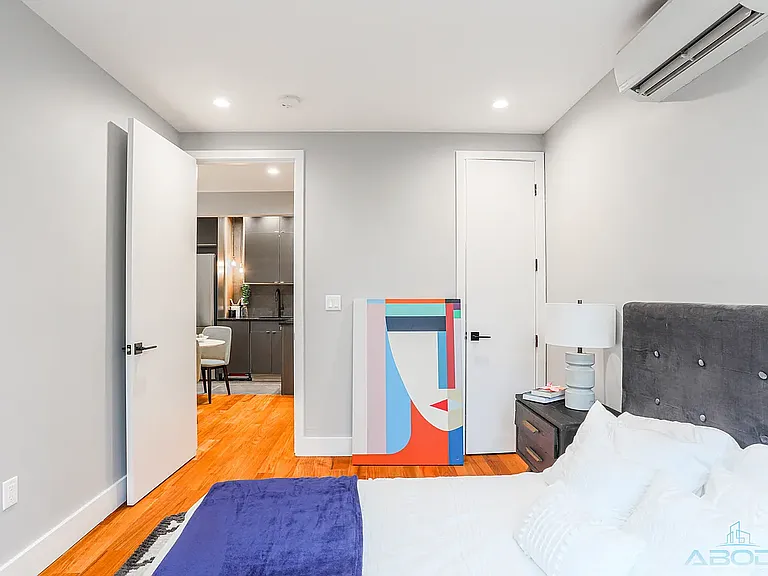 682 Hancock St #3F — Photo 6