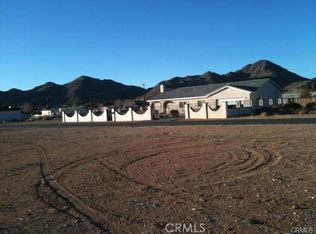 15542 Kiamichi Rd, Apple Valley, CA 92307