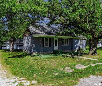 207 W Elm St, Thayer, IL, 62689