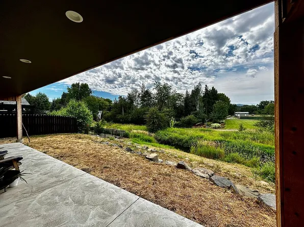 2003 W View Dr, Moscow, ID 83843