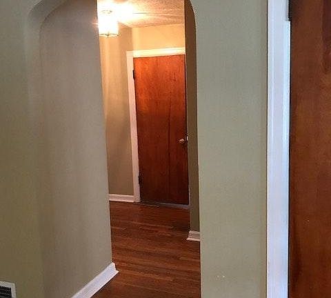 5th image of 439 Pickett St