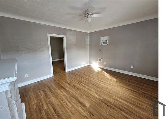 3rd image of 1107 NW 27th St
