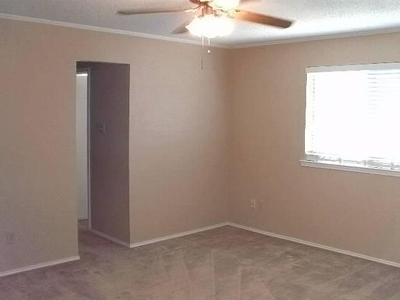 5th image of 4616 Mandalay Dr