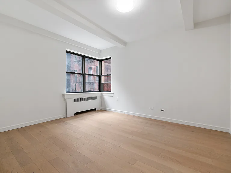 231 E 76th St #3H — Photo 7