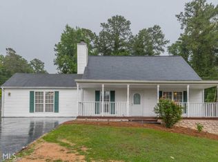 752 Ridge Rd, Lawrenceville, GA 30043