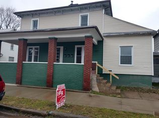 307 W 3rd St APT 2, Uhrichsville, OH