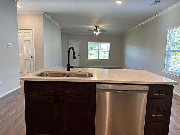 3rd image of 3548 Village Walk Dr