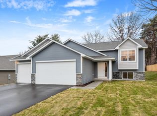 539 Main St NW, Coon Rapids, MN 55448