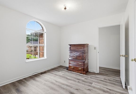 5th image of 2961 Claymille Blvd
