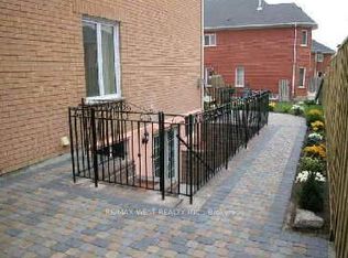 64 Kingmount Cres, Richmond Hill, ON