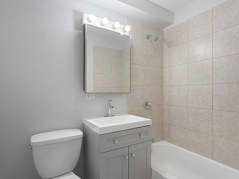 7616 N Marshfield Ave — Photo 34