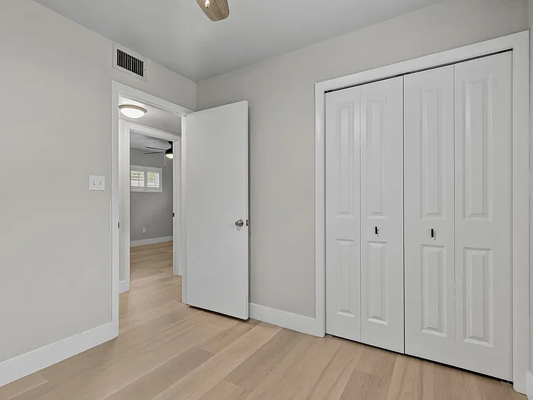 1518 NW 39th St — Photo 14