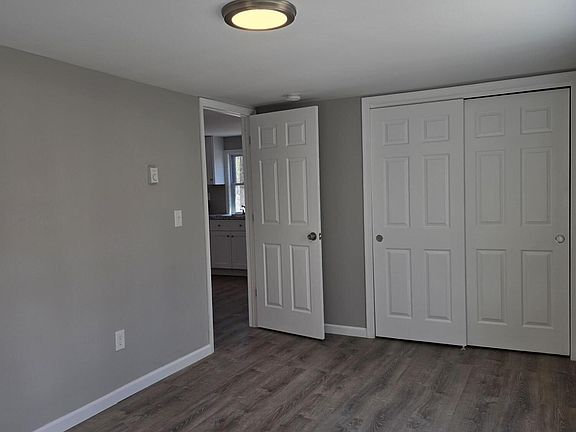 5th image of 1412 Johns Rd