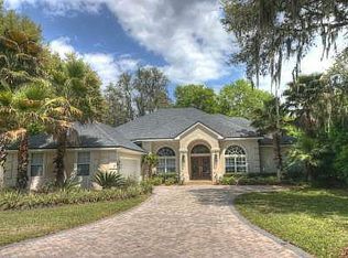 4704 Yachtsmans Dr, Fernandina Beach, FL 32034