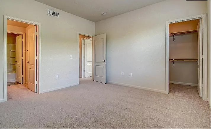 700 Moon Cir — Photo 49