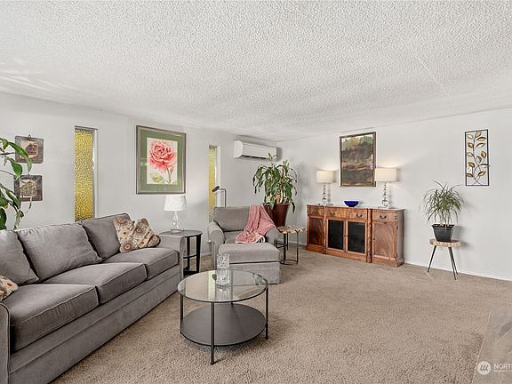 5th image of 115 NW 41st Street