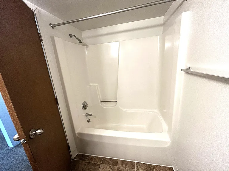 Charter Oaks Apartments — Photo 181