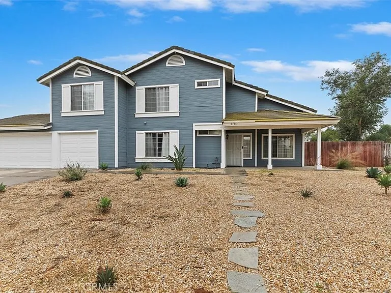 2766 Broken Lance Dr — Photo 2