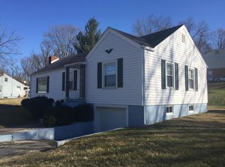 2703 King St NE, Roanoke, VA 24012