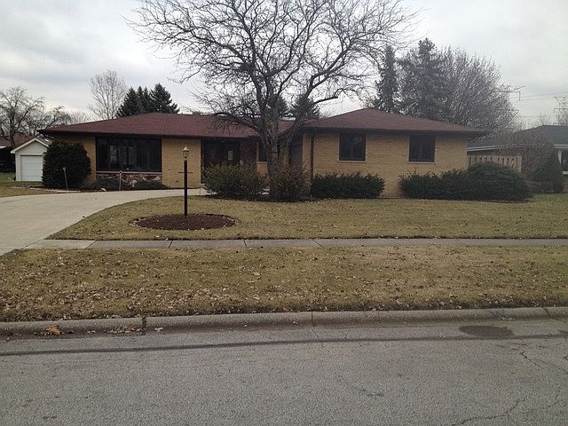 1st image of 13845 Redwood Dr