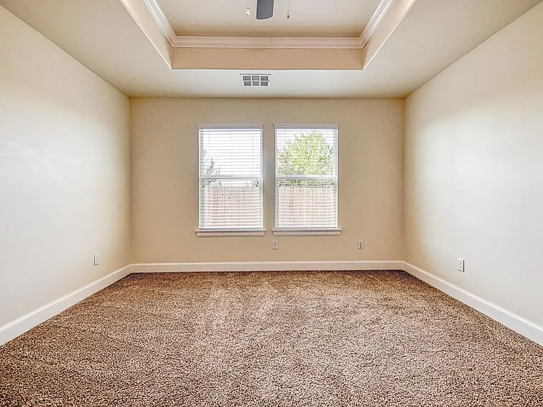 3100 Pebble Pond Dr — Photo 32