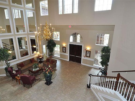 3rd image of 2803 Kings Crossing Dr APT 221