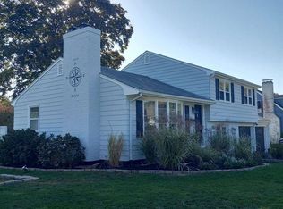 1270 Hope St, Bristol, RI 02809