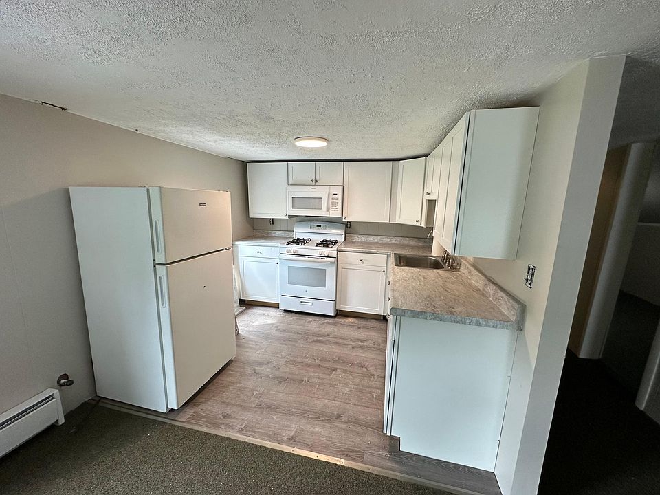 1st image of 123 Guideboard Rd #3
