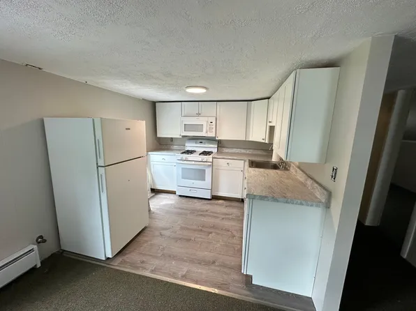 123 Guideboard Rd #3, Waterford, NY 12188