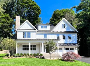 27 Skylark Rd, Greenwich, CT 06830
