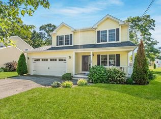 296 Old Forge Rd, East greenwich, RI 02818