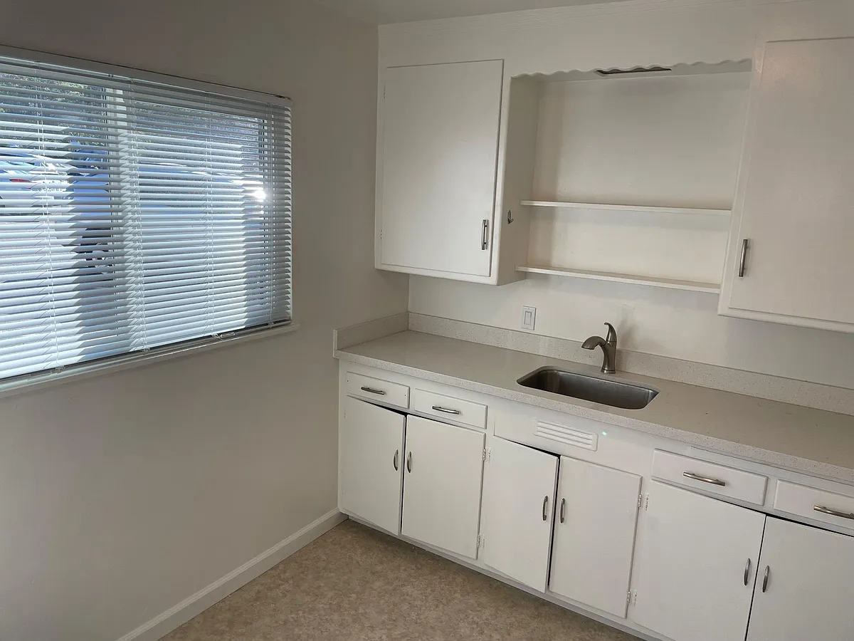 Building Photo - 2513 Piedmont Ave #104