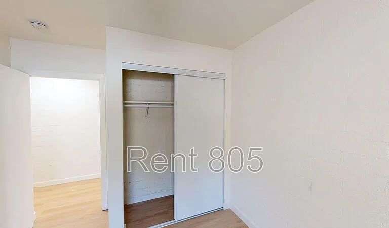 8236 Edison Dr — Photo 10