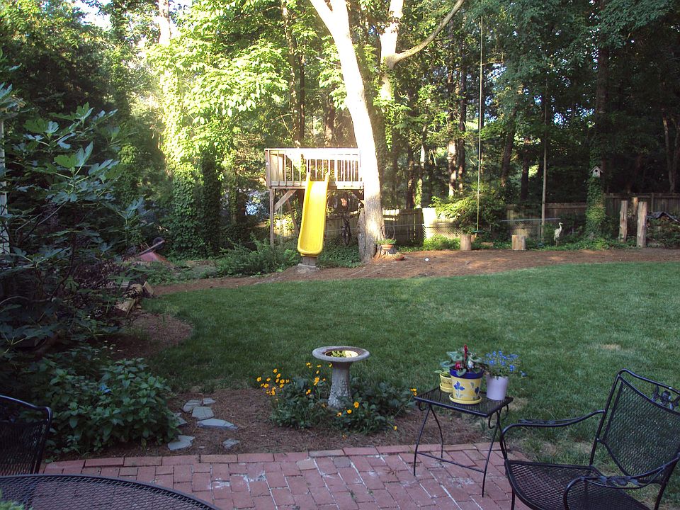 2nd image of 403 Long Leaf Dr