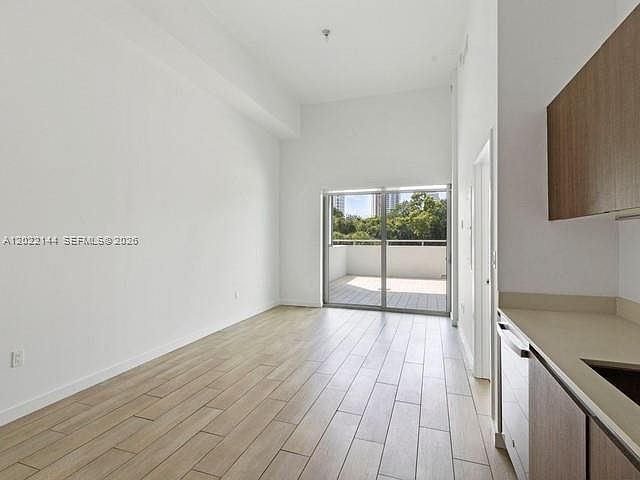 1st image of 1600 SW 1st Ave APT 305