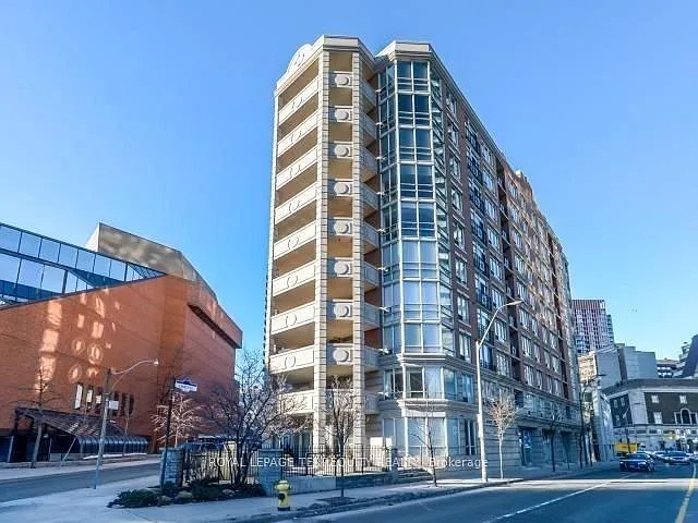 20 Collier St #304