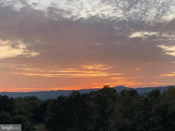 Rocky Ln, Front Royal, VA 22630