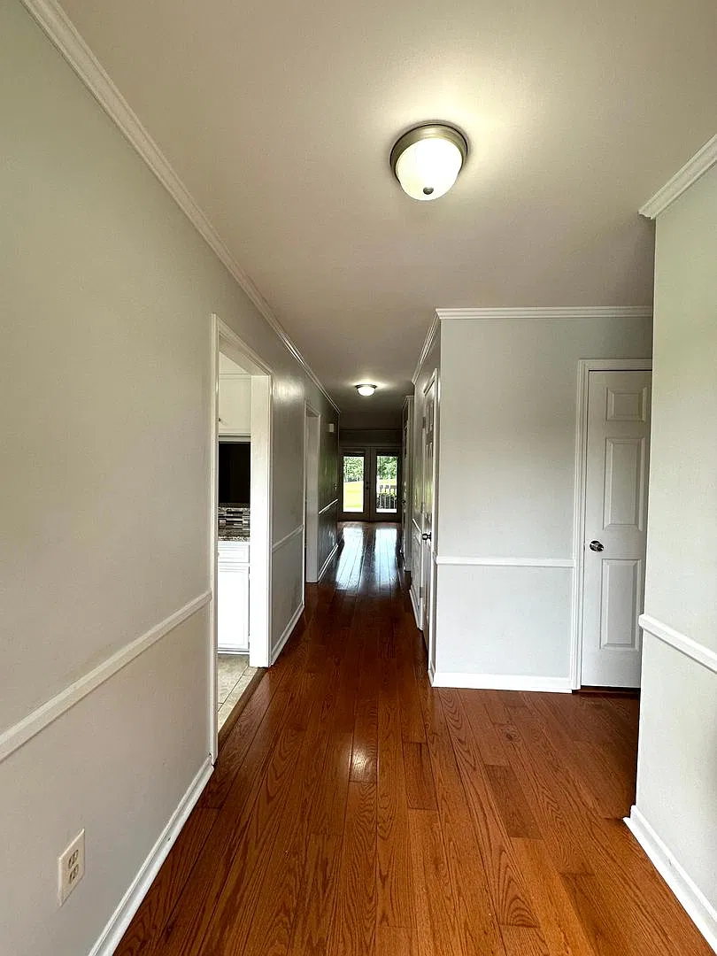 3 BR 2 1/2 BA Townhome with Community Pool — Photo 3