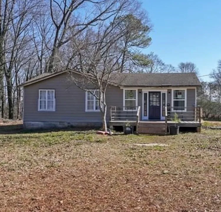 468 Highway 138 E