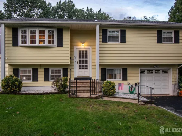 45 Bradford Rd, East Brunswick, NJ 08816