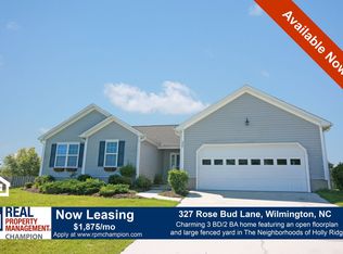 327 Rose Bud Ln, Holly Ridge, NC 28445