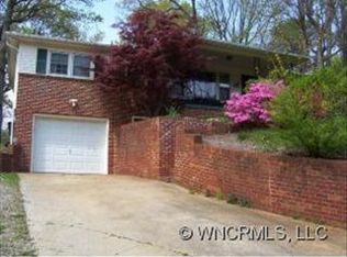 11 Old Turnpike Rd, Arden, NC 28704