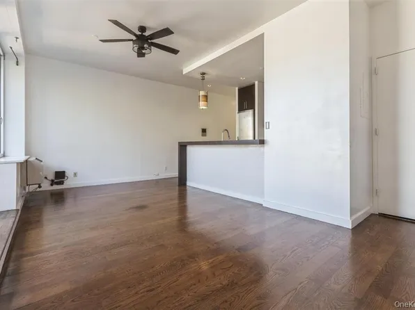 111 Monroe Street image 2 of 27