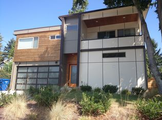 912 N 97th St, Seattle, WA 98103