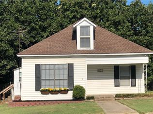 401 W Britton St, Krum, TX 76249