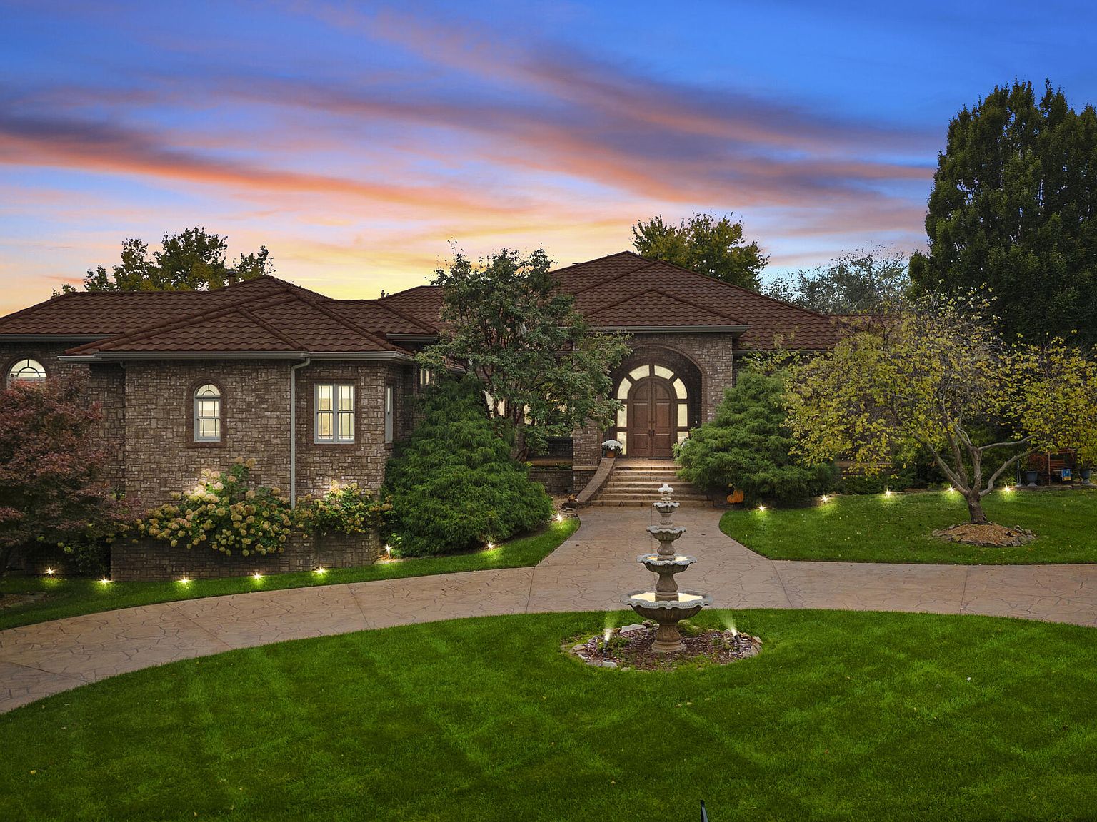 3936 E Glen Abbey Drive