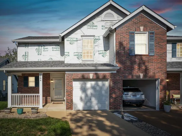 1564 Forest Springs Dr, Ballwin, MO 63021