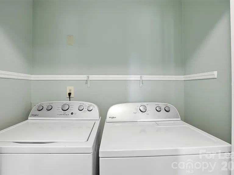 1440 Jodhpur Ct — Photo 17